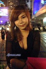 Wachiraya, 142910, Bangkok, Thailand, Asian teen, girl, Age: 18, Listen to music, Shopping, Collecting Bag, Secondary School, selling Clothes, Badminton, Volleyball, Fitness, Buddhism