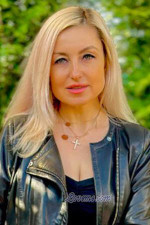 Lesya, 215007, Zvyagel, Ukraine, Ukraine women, Age: 42, Self-development, sports, meditation, reading, designing, painting, University, Teacher, Jogging, hiking, Christian